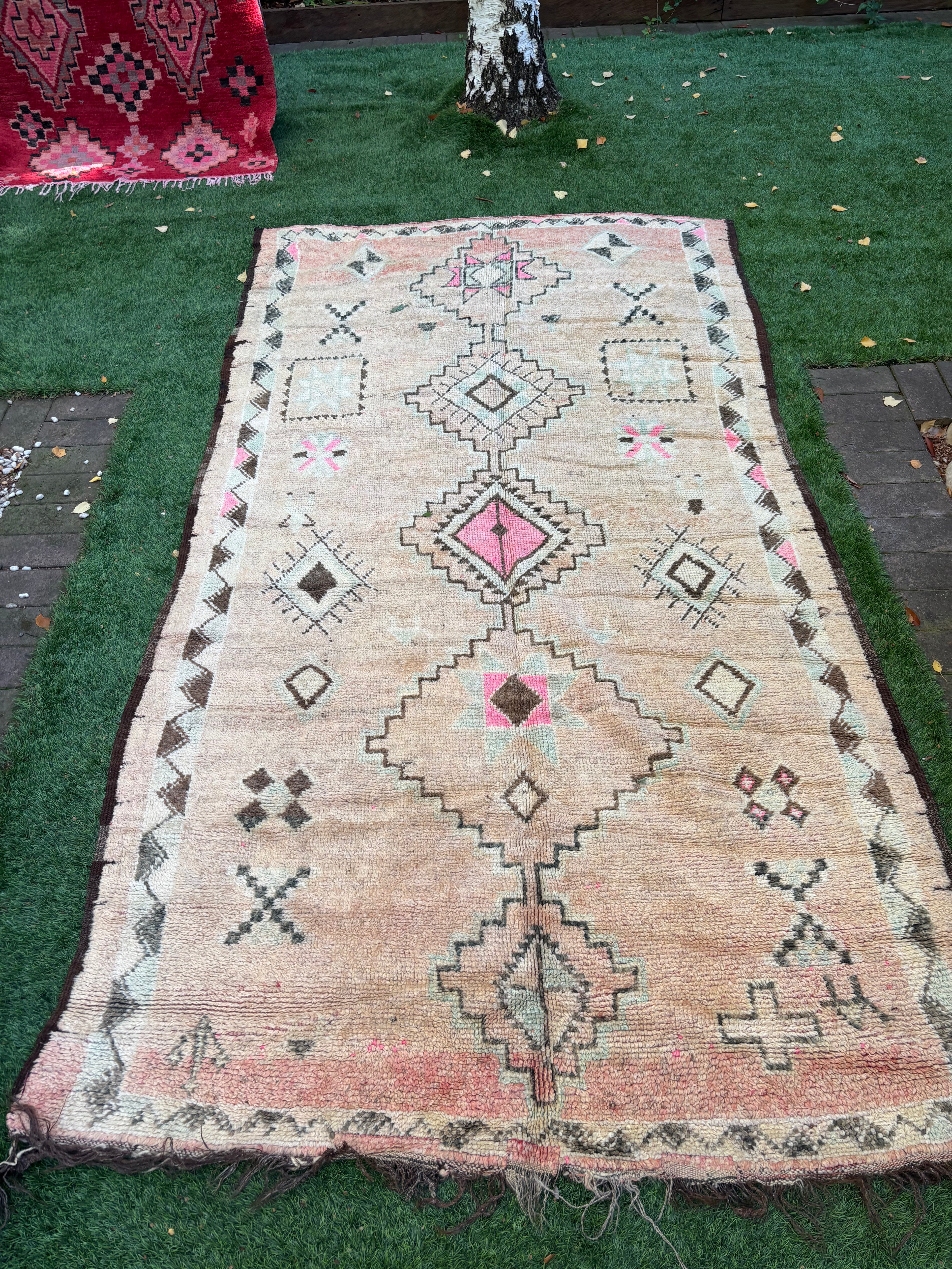 ZHARA | Vintage Boujaad Rug