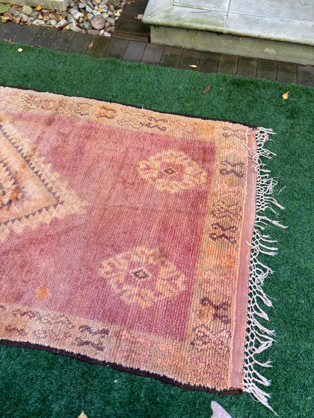 NEVE | Vintage Runner